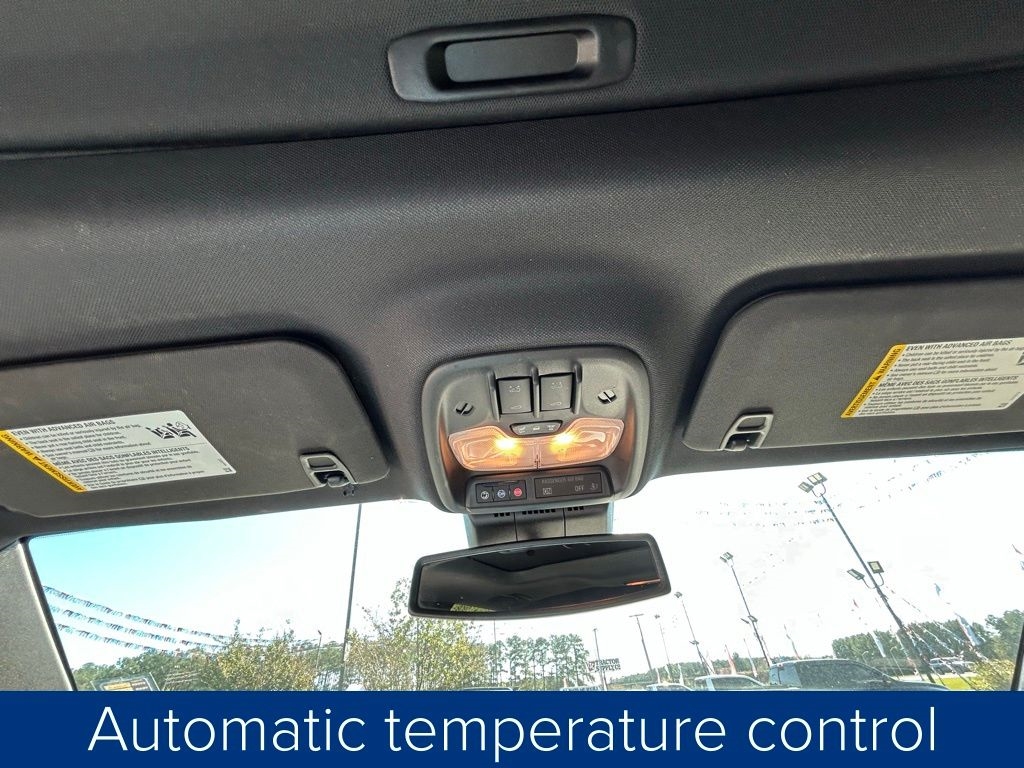 GMC Canyon AT4 Crew Cab 4WD 2024