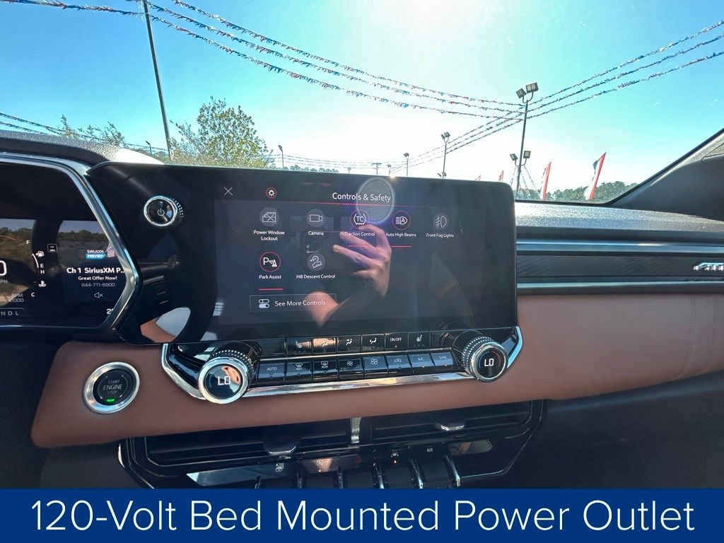 GMC Canyon AT4 Crew Cab 4WD 2024