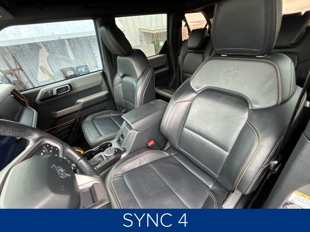 Ford Bronco Base 4-Door w/Advanced 2022