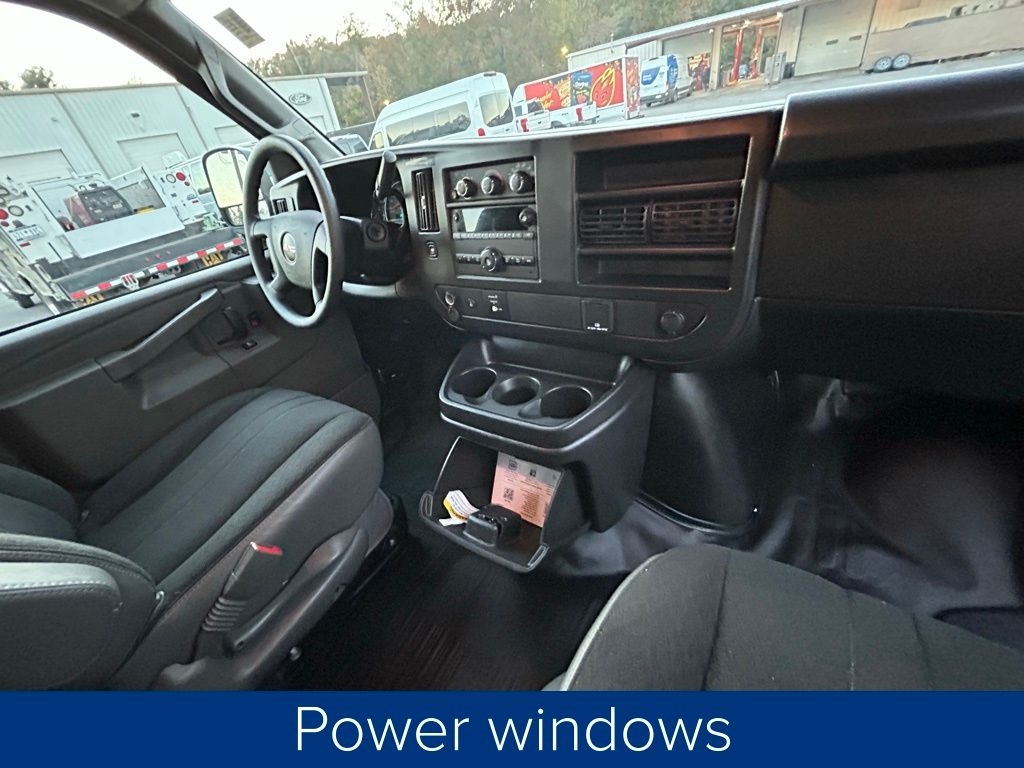 GMC Savana G2500 Cargo 2023