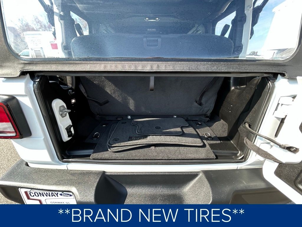 Jeep Wrangler Sport 2021