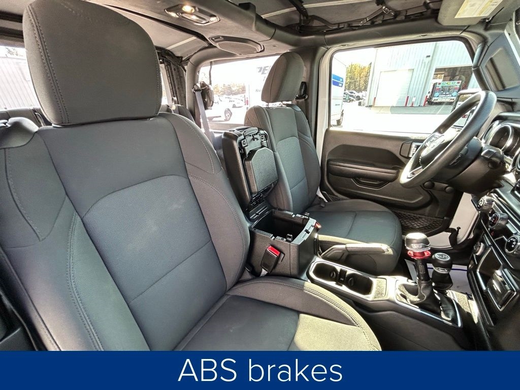 Jeep Wrangler Sport 2021