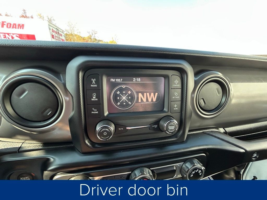 Jeep Wrangler Sport 2021