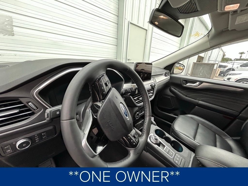 Ford Escape Hybrid Titanium 2021 Ford Escape Hybrid Titanium 2021