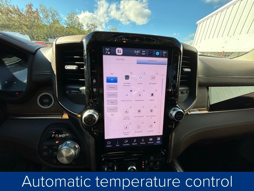 RAM 1500 Limited Crew Cab LWB 4WD 2025 RAM 1500 Limited Crew Cab LWB 4WD 2025