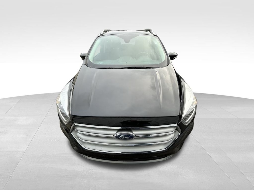 Ford Escape Titanium FWD 2017 Ford Escape Titanium FWD 2017