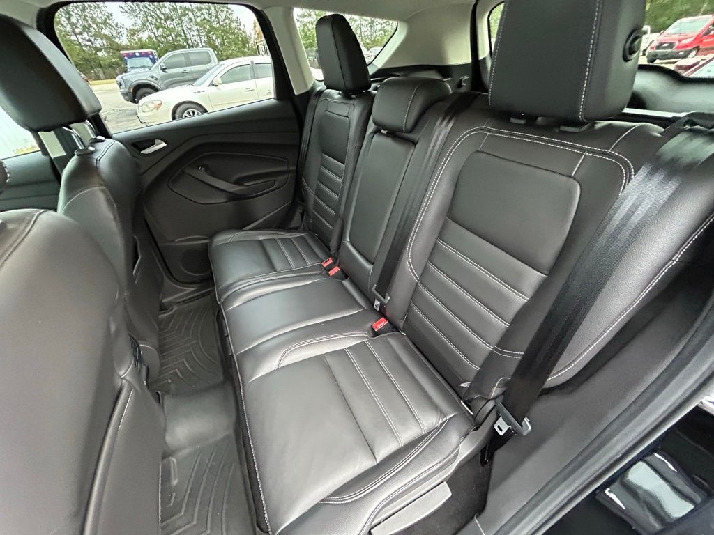 Ford Escape Titanium FWD 2017 Ford Escape Titanium FWD 2017