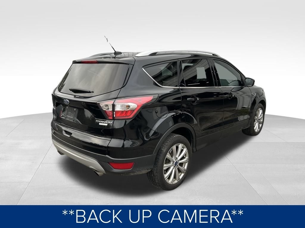 Ford Escape Titanium FWD 2017 Ford Escape Titanium FWD 2017
