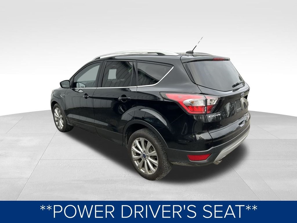 Ford Escape Titanium FWD 2017 Ford Escape Titanium FWD 2017