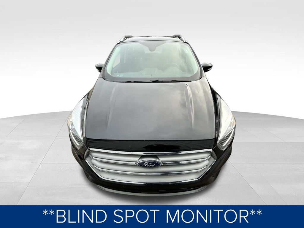 Ford Escape Titanium FWD 2017 Ford Escape Titanium FWD 2017