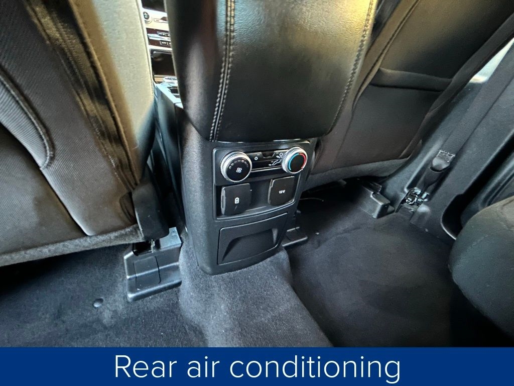 Ford Explorer XLT 2022