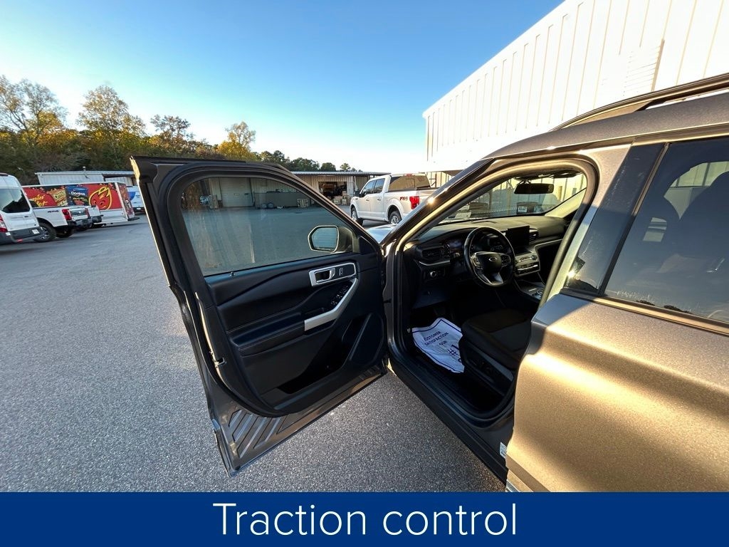 Ford Explorer XLT 2022