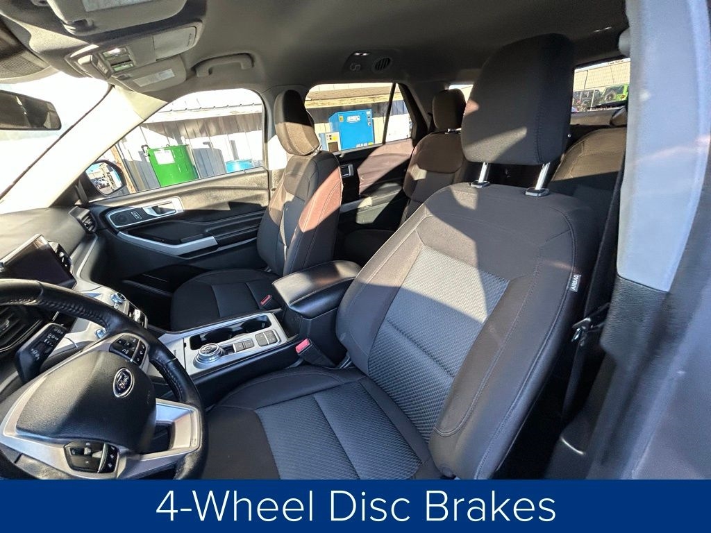 Ford Explorer XLT 2022