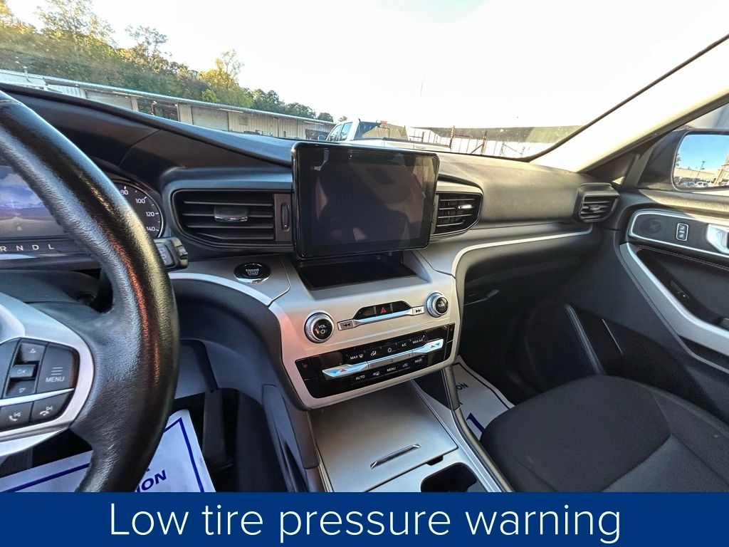 Ford Explorer XLT 2022