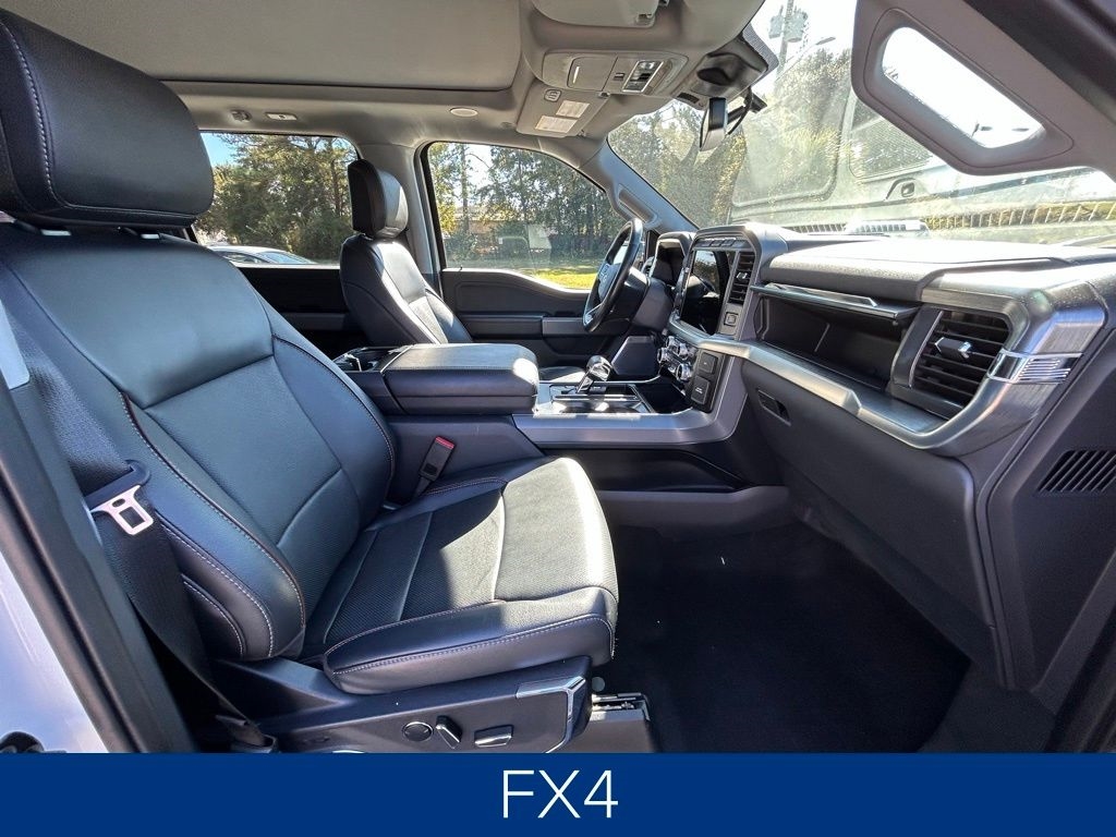 Ford F-150 Lariat SuperCrew 5.5-ft. Bed 4WD 2023