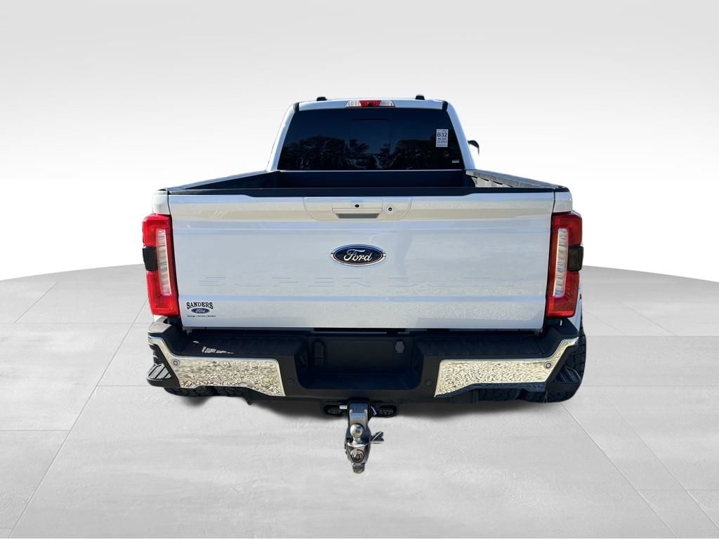 Ford F-350 SD King Ranch Crew Cab Long Bed DRW 4WD 2023 Ford F-350 SD King Ranch Crew Cab Long Bed DRW 4WD 2023