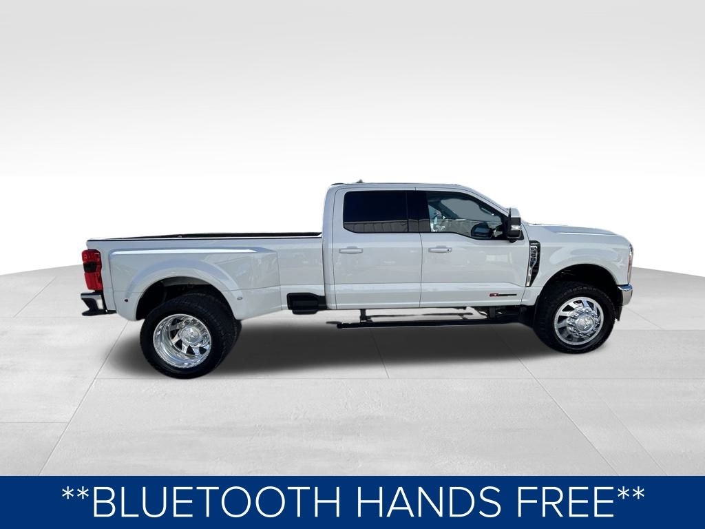 Ford F-350 SD King Ranch Crew Cab Long Bed DRW 4WD 2023