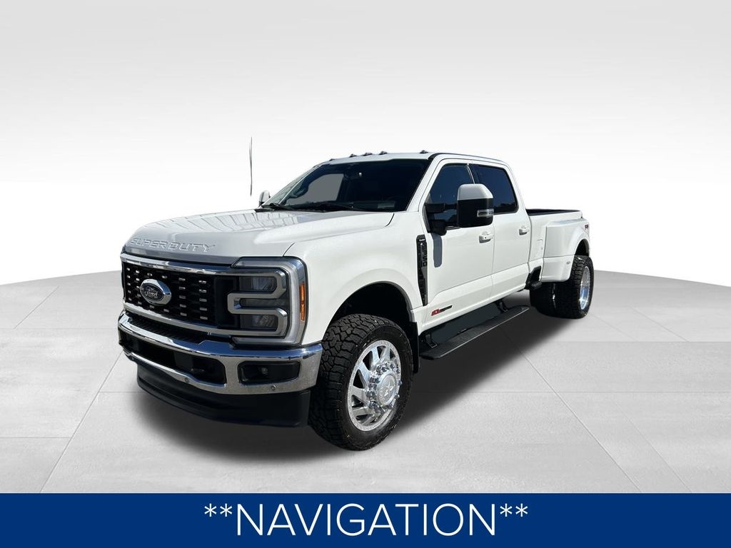 Ford F-350 SD King Ranch Crew Cab Long Bed DRW 4WD 2023