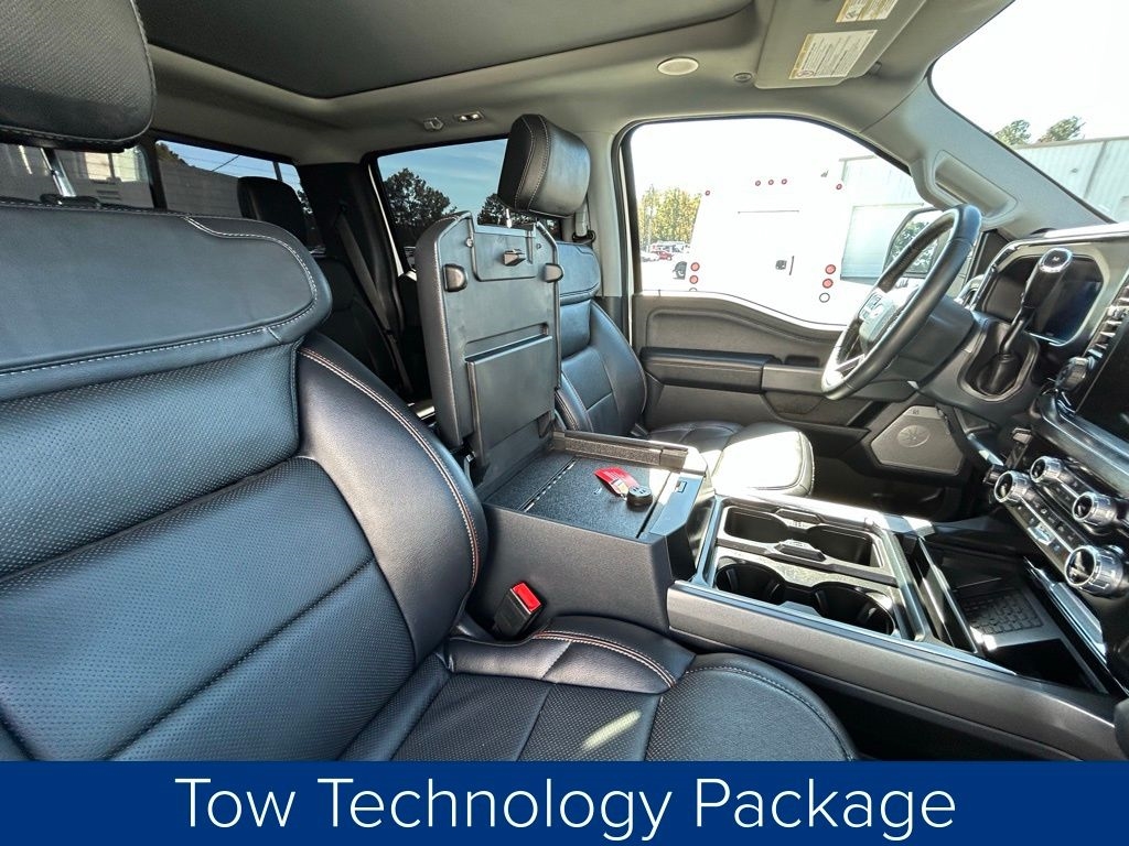 Ford F-350 SD King Ranch Crew Cab Long Bed DRW 4WD 2023