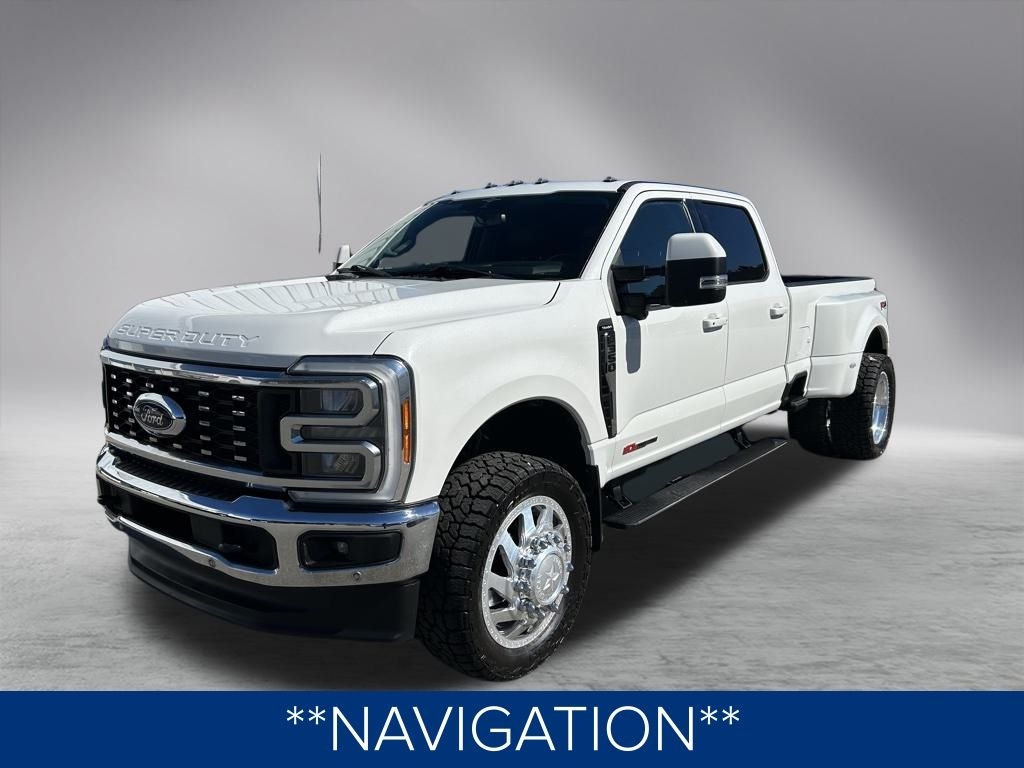 Ford F-350 SD King Ranch Crew Cab Long Bed DRW 4WD 2023