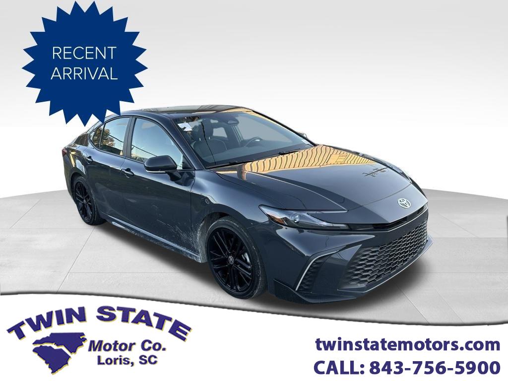 2025 Toyota Camry Hybrid XLE