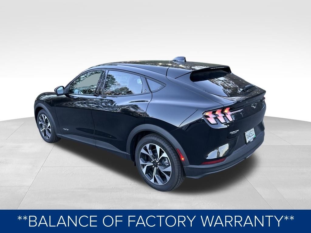 Ford Mustang Mach-E Select 2025