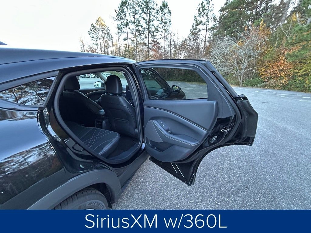 Ford Mustang Mach-E Select 2025