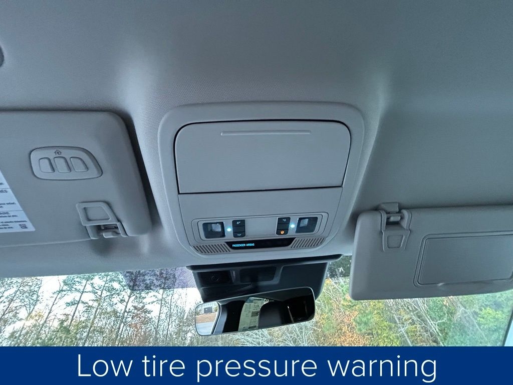 Ford Mustang Mach-E Select 2025