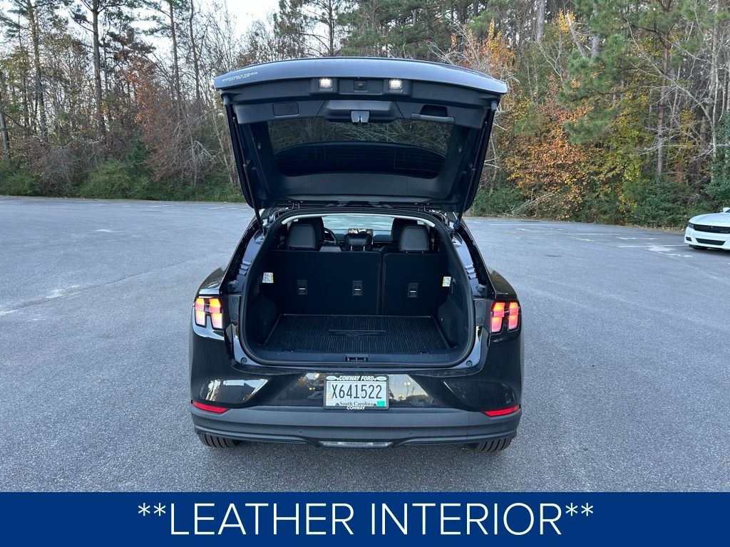 Ford Mustang Mach-E Select 2025