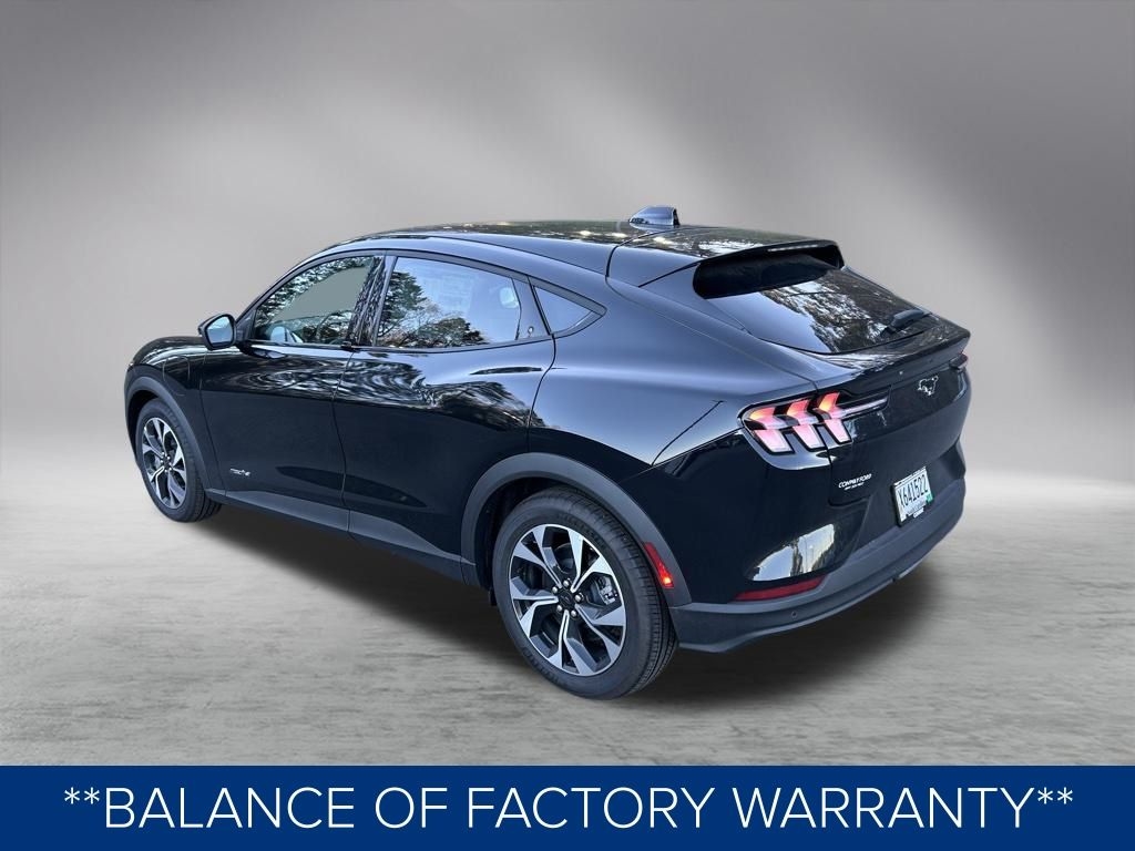 Ford Mustang Mach-E Select 2025