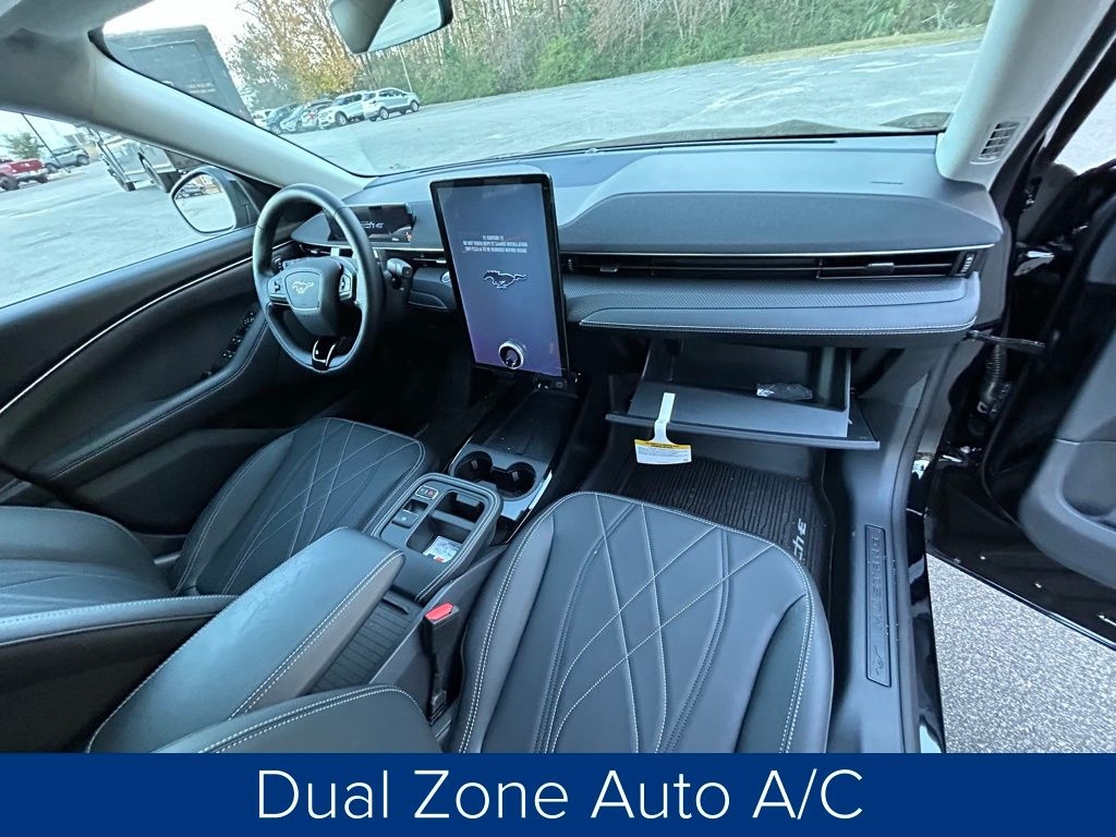 Ford Mustang Mach-E Select 2025