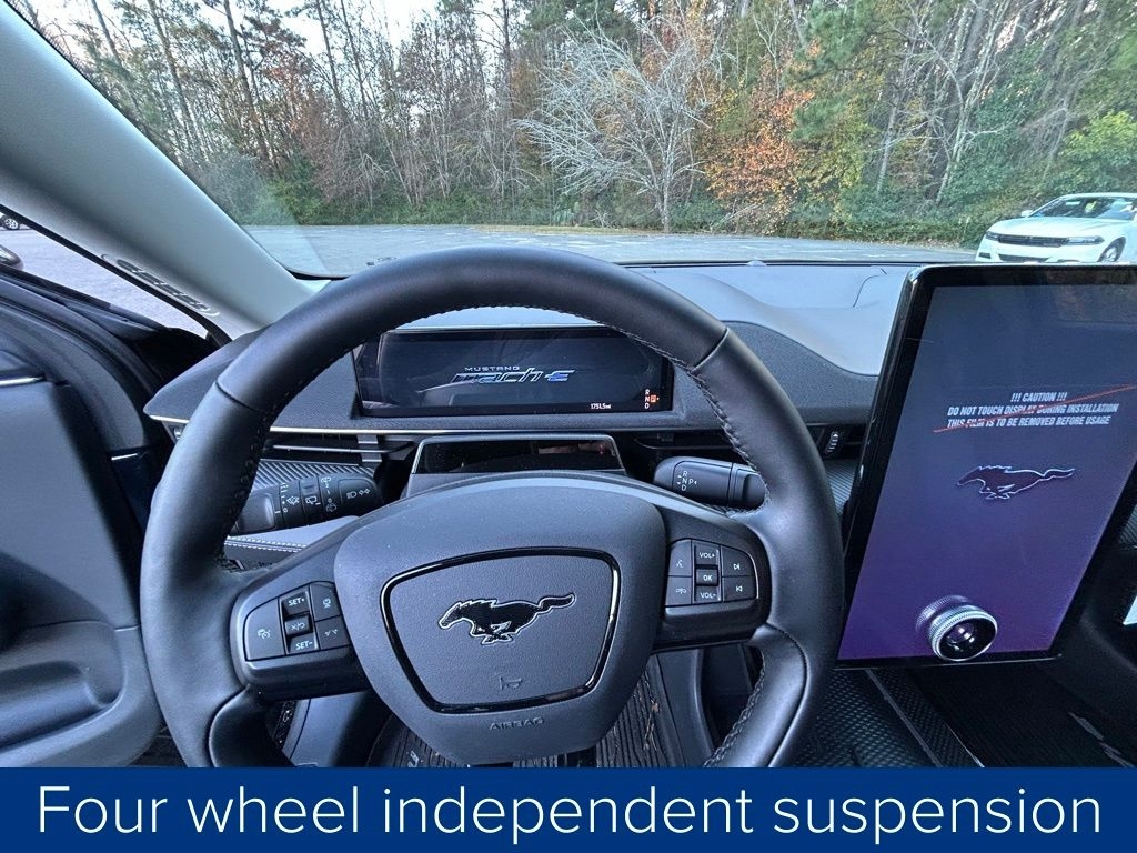 Ford Mustang Mach-E Select 2025