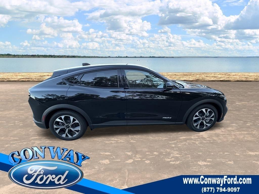 Ford Mustang Mach-E Select 2025