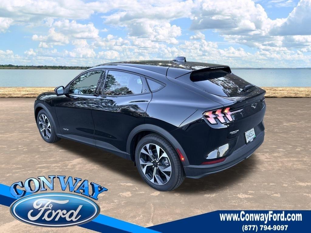 Ford Mustang Mach-E Select 2025