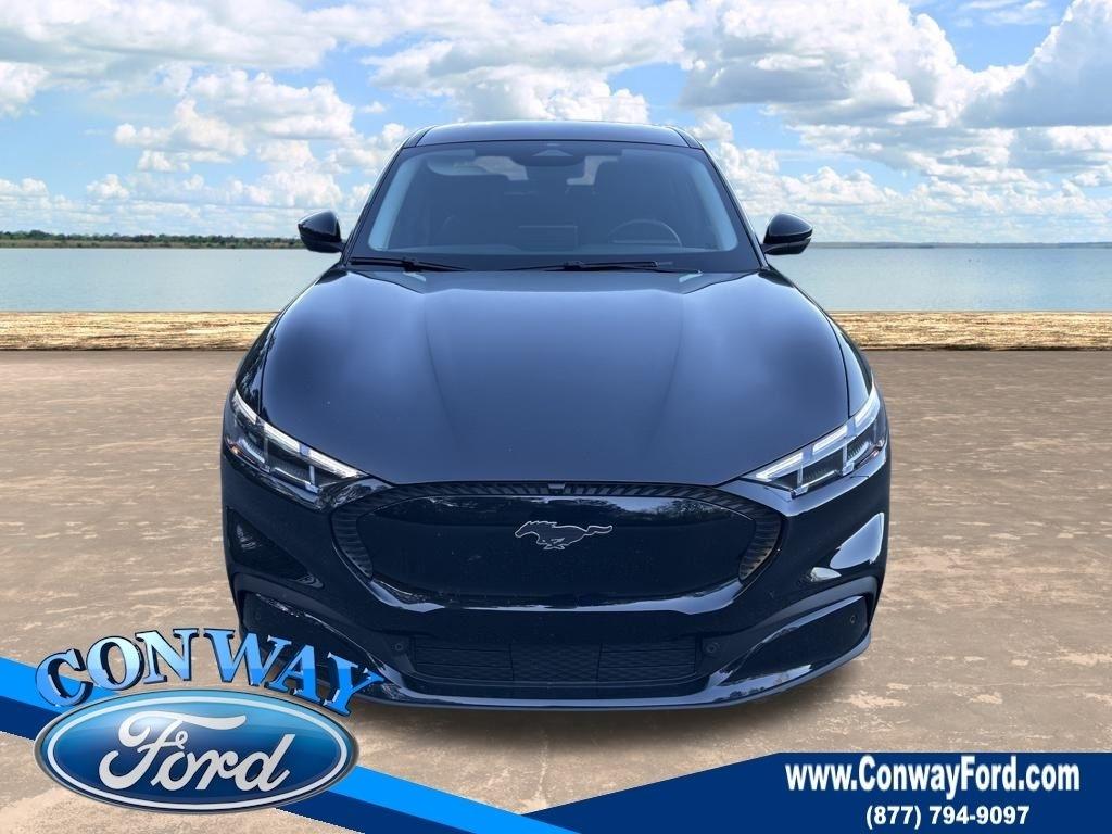 Ford Mustang Mach-E Select 2025