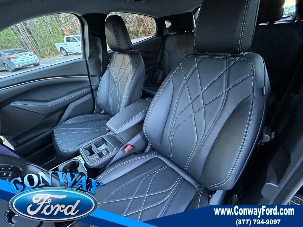 Ford Mustang Mach-E Select 2025