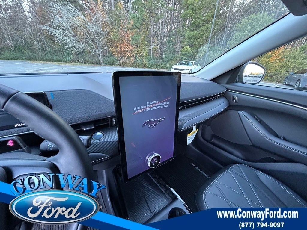 Ford Mustang Mach-E Select 2025