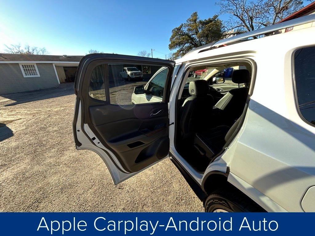 GMC Acadia Denali AWD 2022