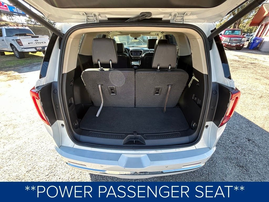 GMC Acadia Denali AWD 2022