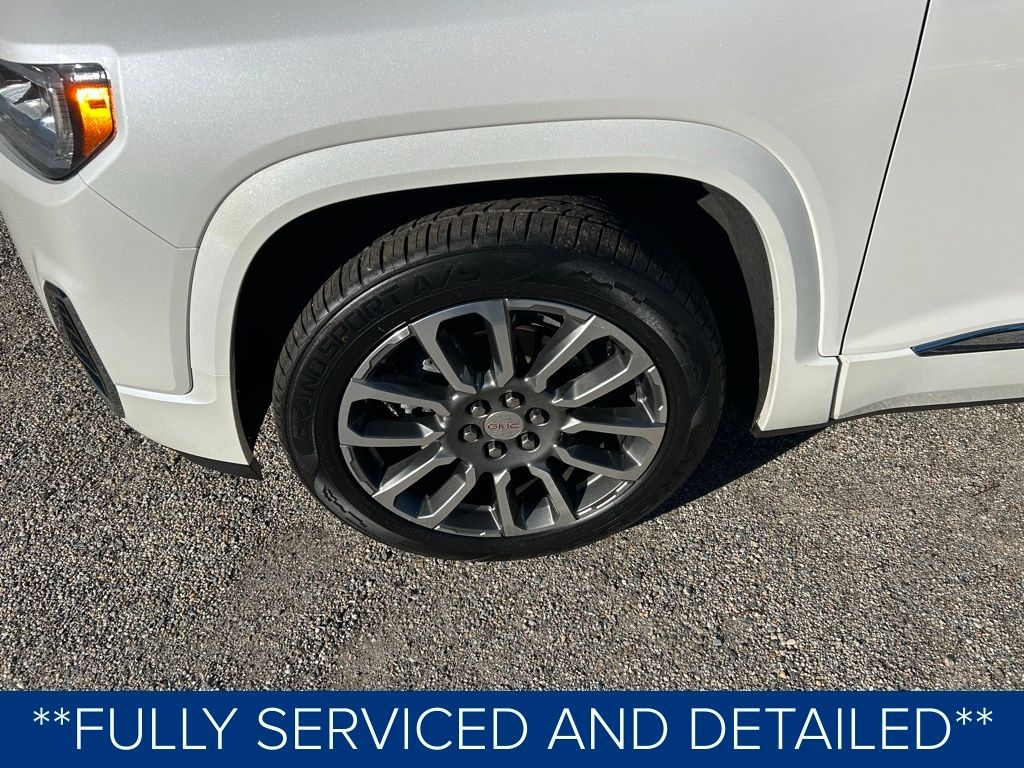 GMC Acadia Denali AWD 2022