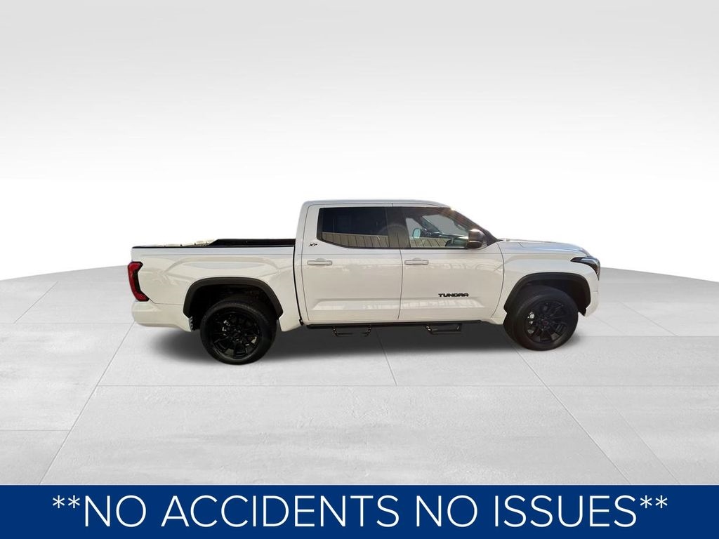 Toyota Tundra SR5 CrewMax 4WD 2024