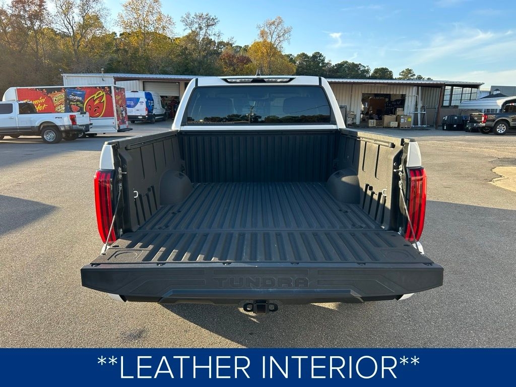 Toyota Tundra SR5 CrewMax 4WD 2024