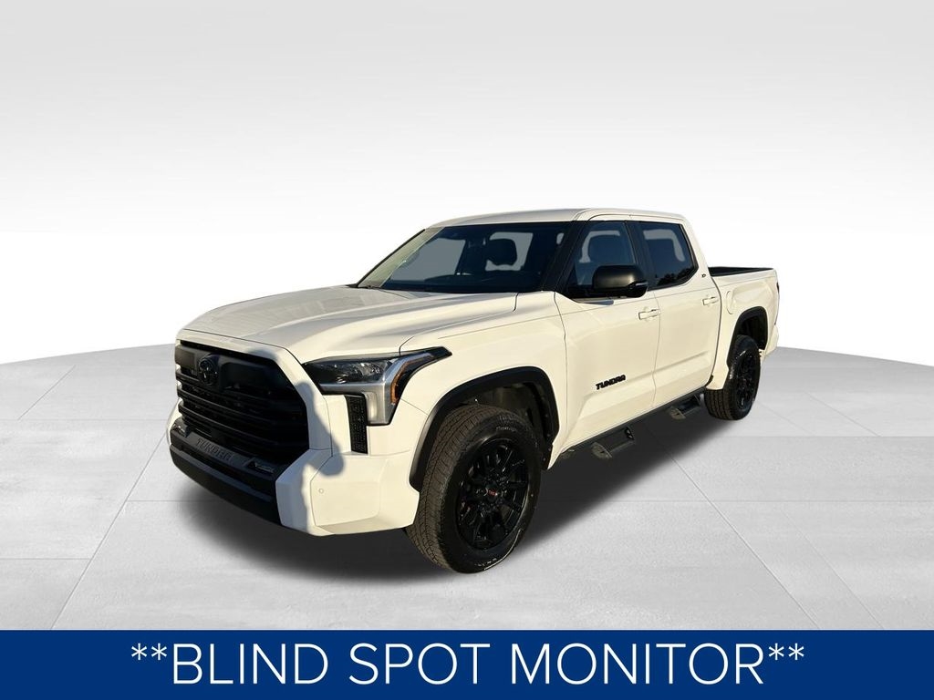 Toyota Tundra SR5 CrewMax 4WD 2024