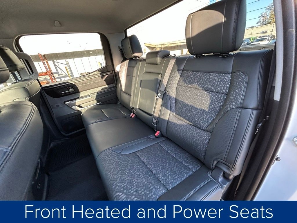 Toyota Tundra SR5 CrewMax 4WD 2024