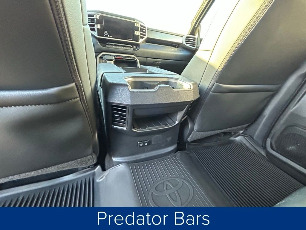 Toyota Tundra SR5 CrewMax 4WD 2024