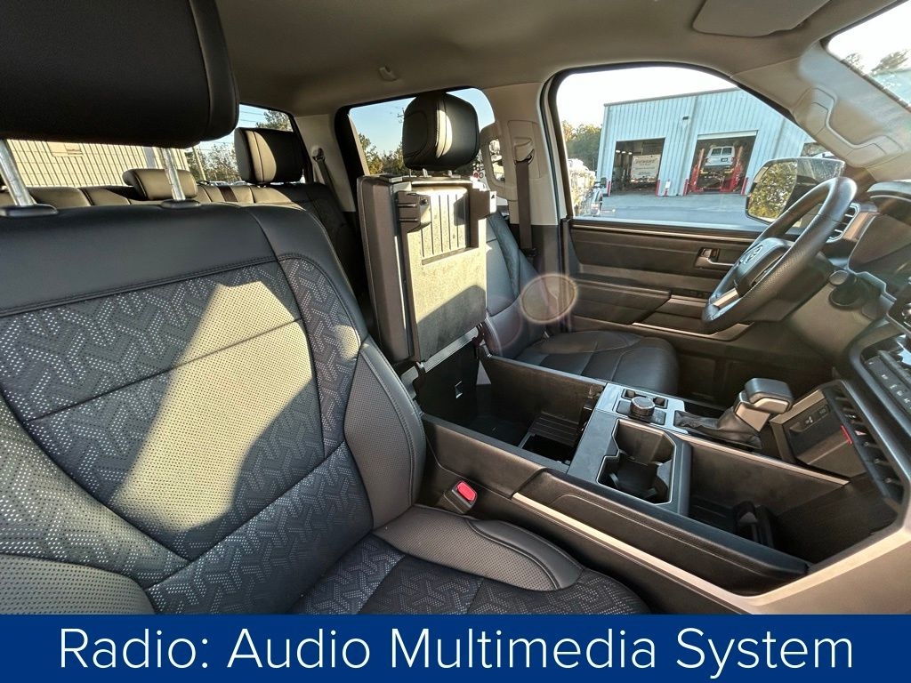 Toyota Tundra SR5 CrewMax 4WD 2024