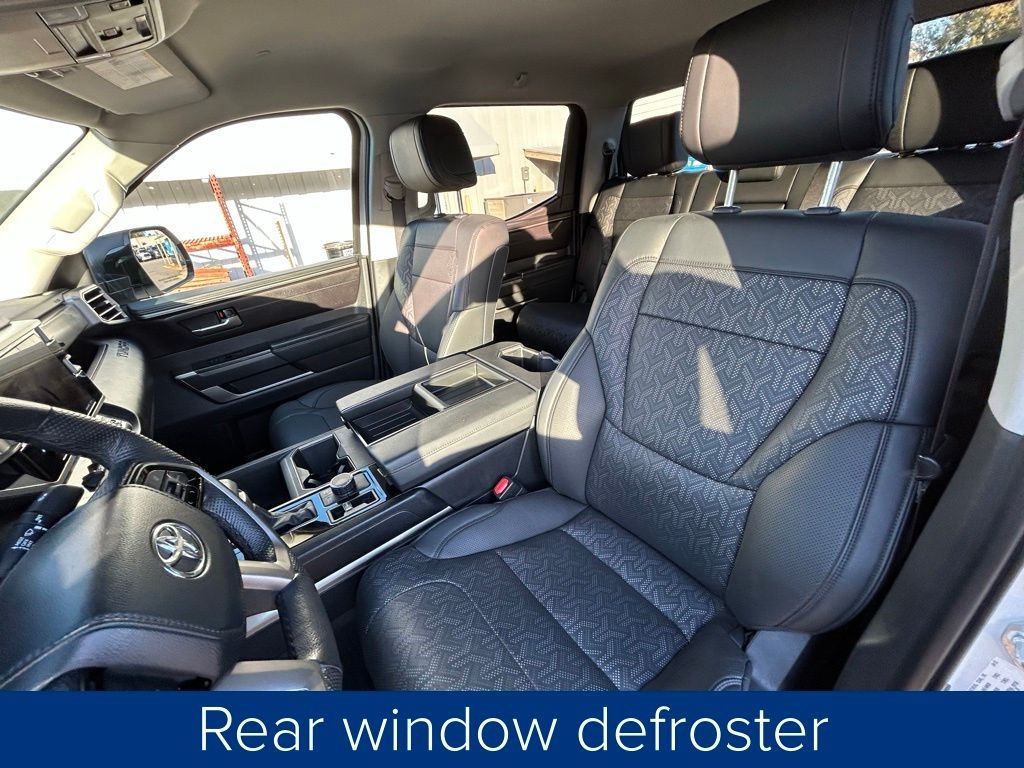 Toyota Tundra SR5 CrewMax 4WD 2024