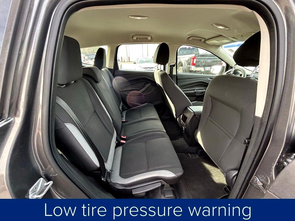 Ford Escape S FWD 2014