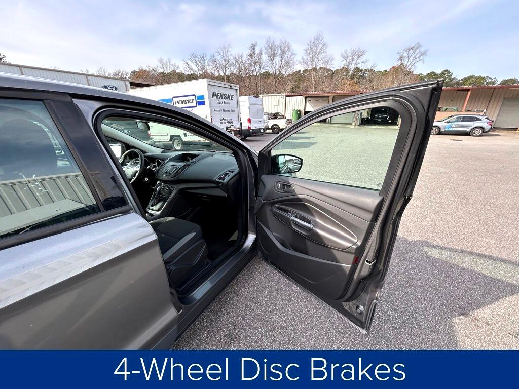 Ford Escape S FWD 2014