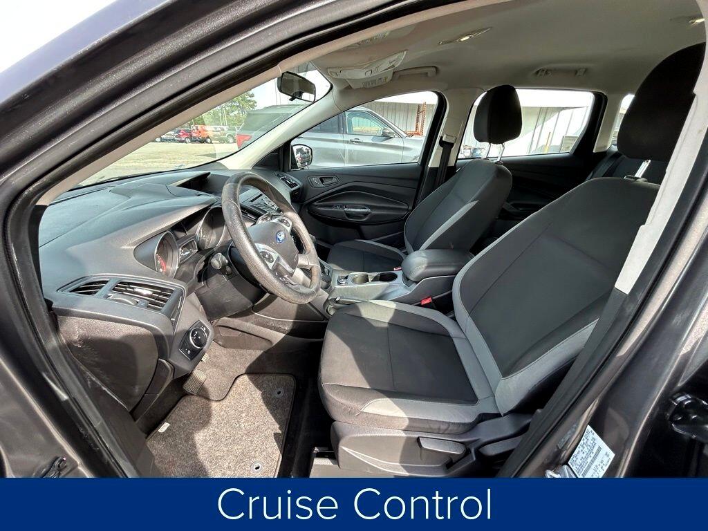 Ford Escape S FWD 2014